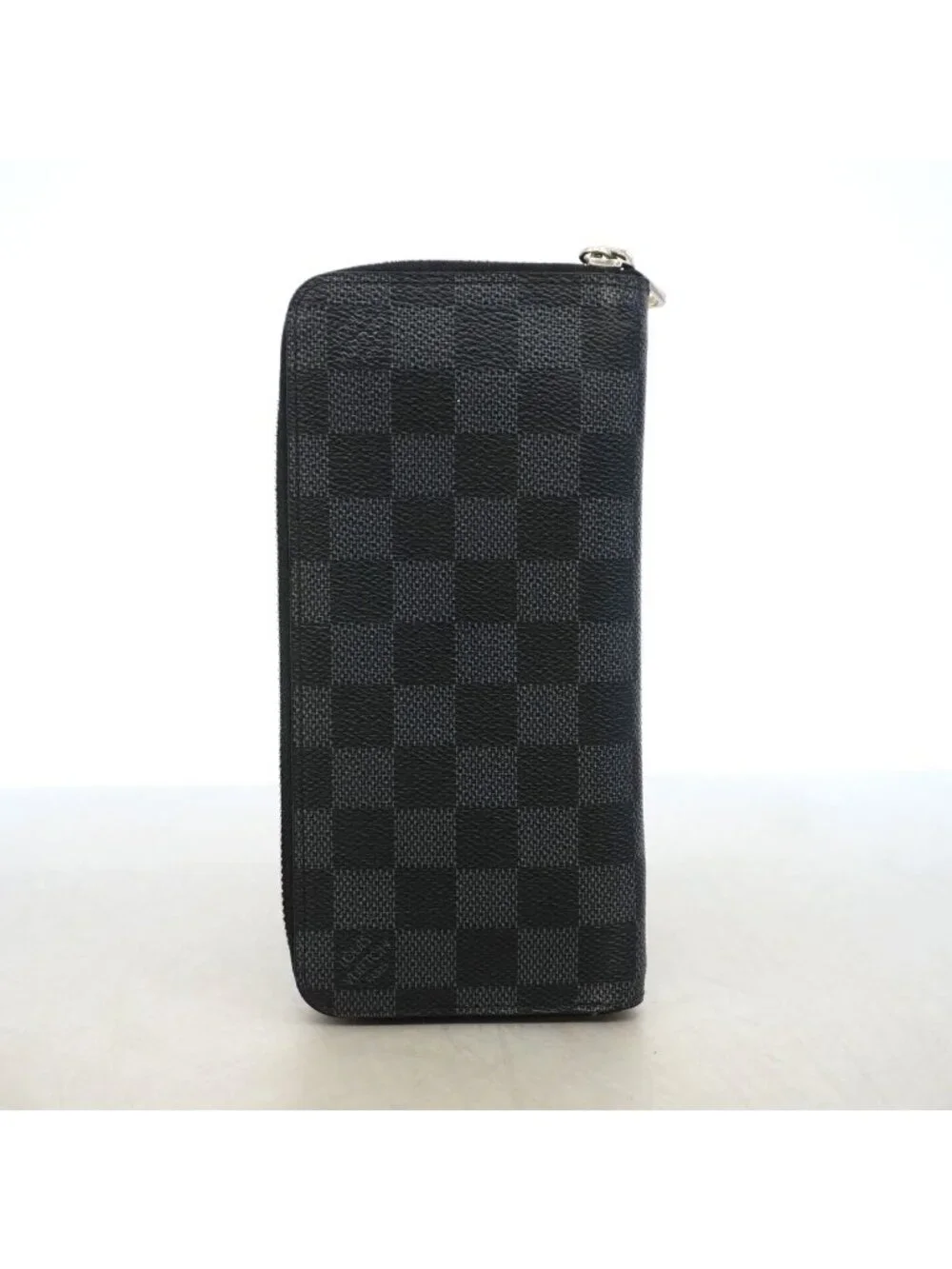 Louis Vuitton wallet everyday none